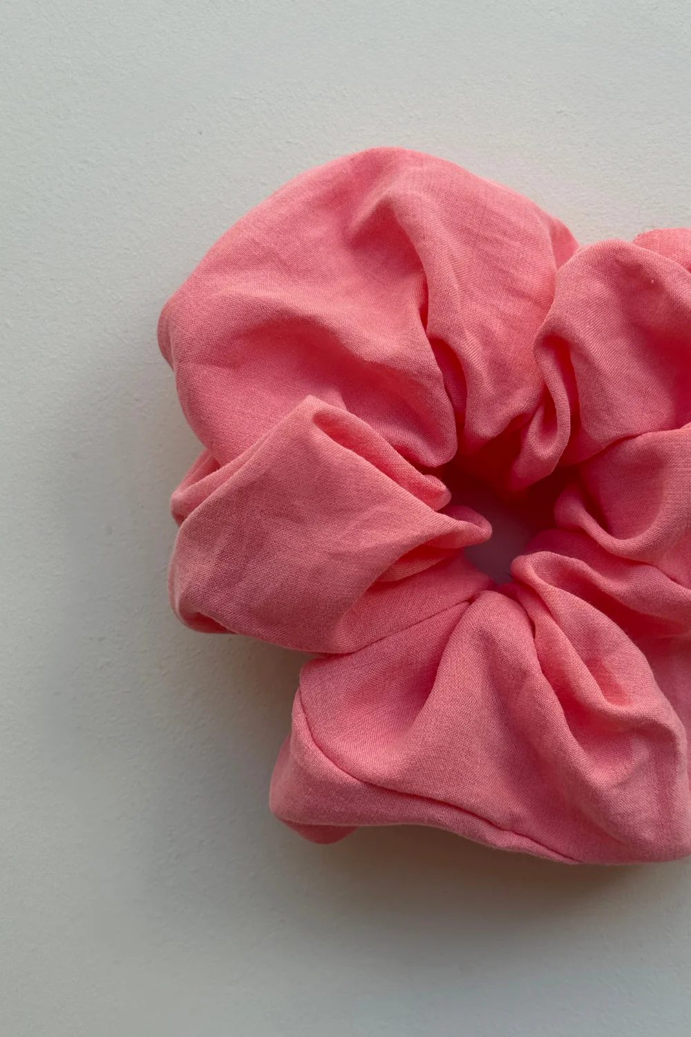 Gumka Scrunchie Pink - Image 2