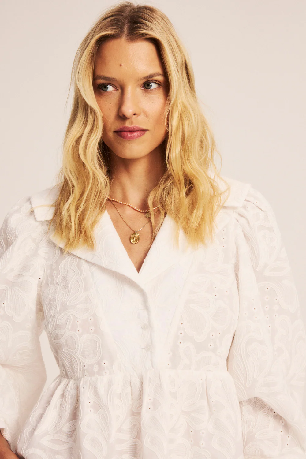 Koszula Carmen Embroidery Bone White - Image 10
