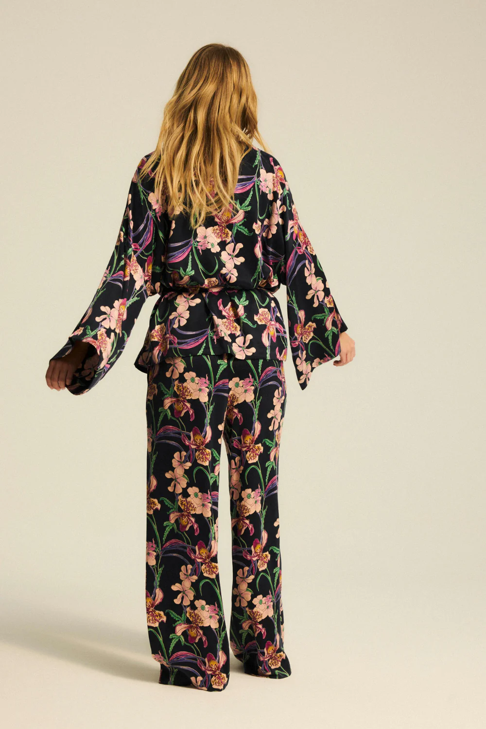 Koszula Kimonowa Bruna Dark Navy Bloom Print - Image 13