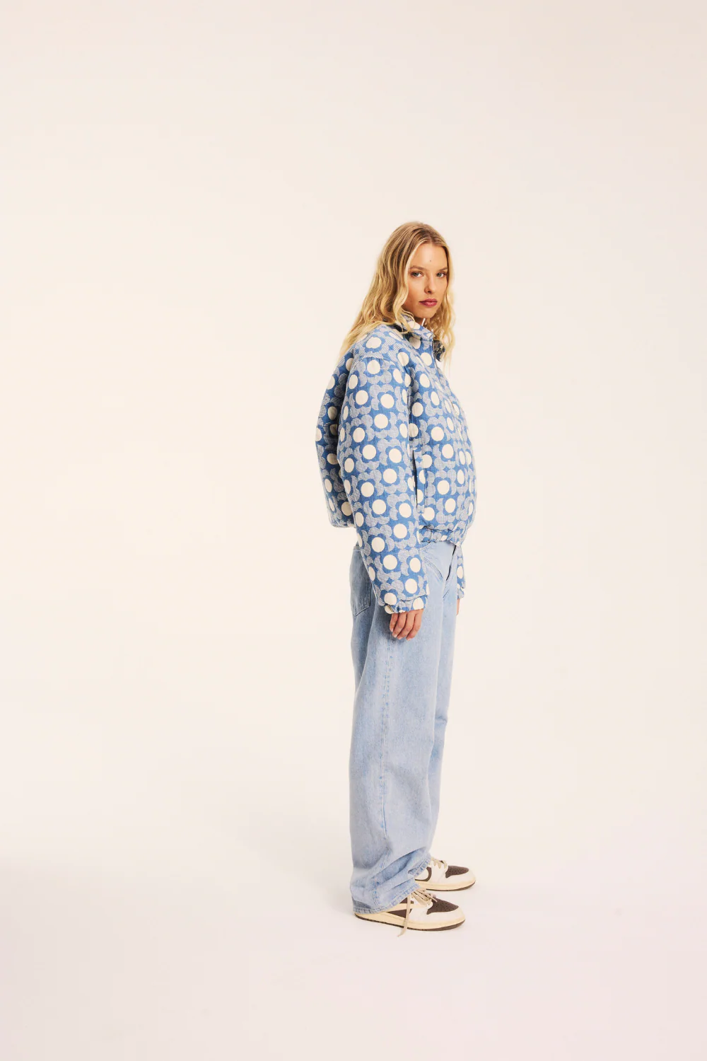 Kurtka Bomberka Buffalo Blue Flowers - Image 6