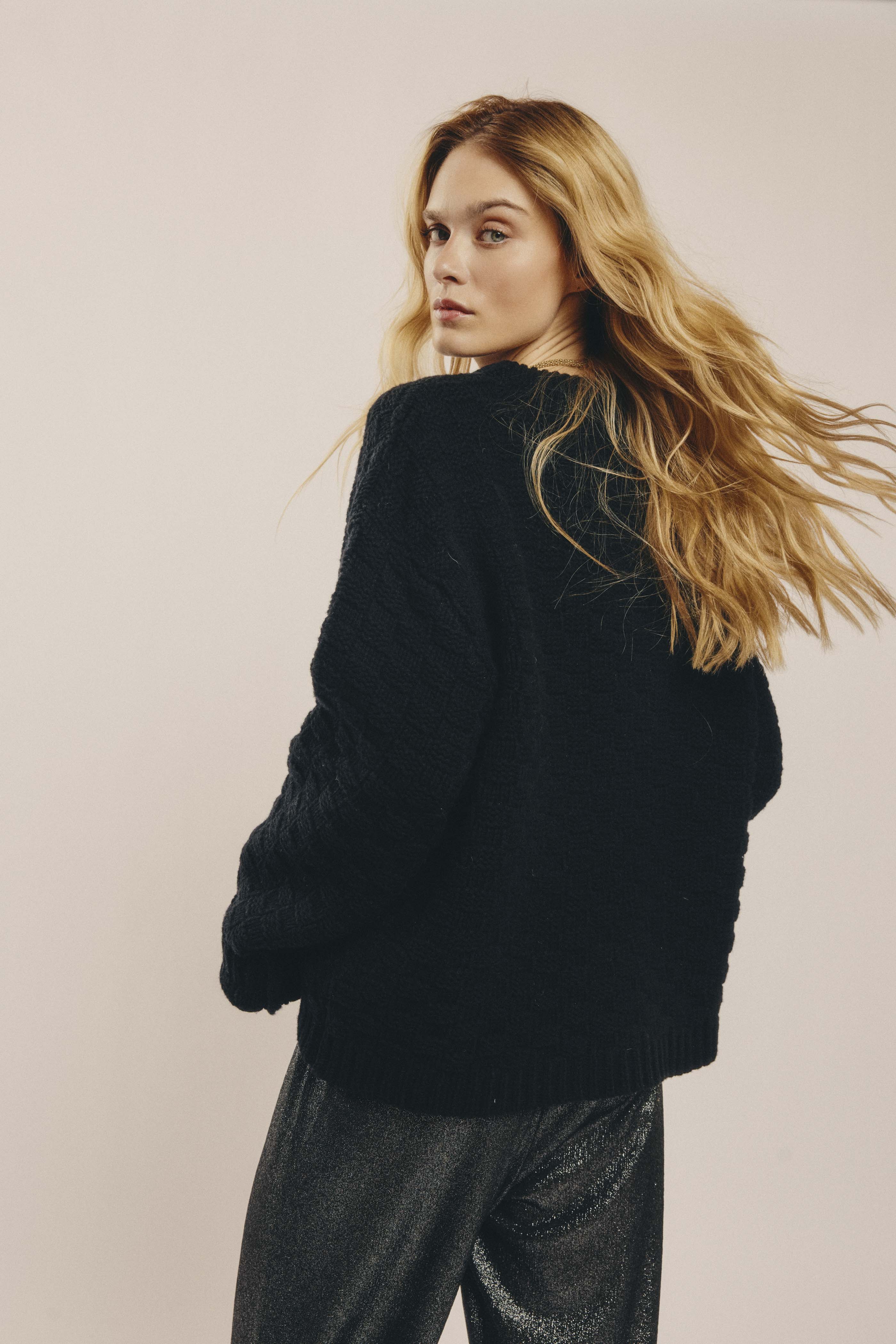 Sweter Dream Big Deep Black - Image 4